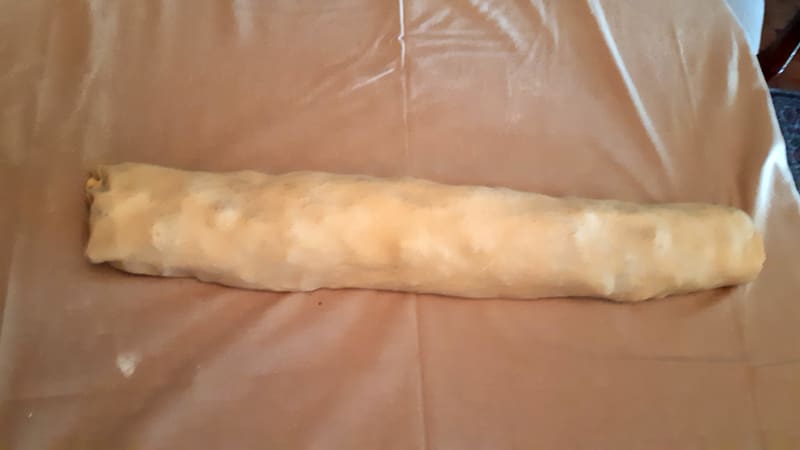 Apfelstrudel (Apple Strudel)